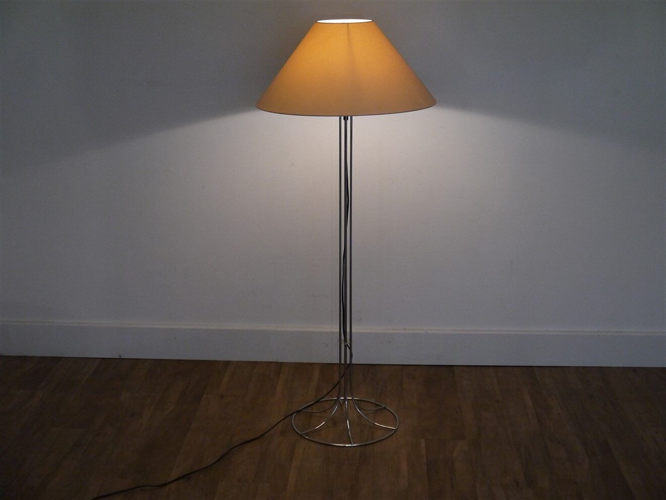 Vintage lamppost in metal 1970