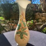 Vase en opaline à décor japonisant