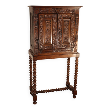 Small Renaissance piece of furniture