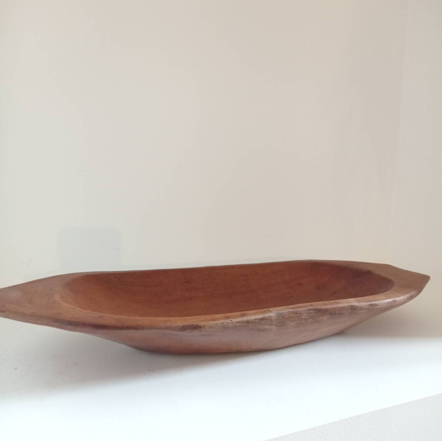 Oblong solid wood cup