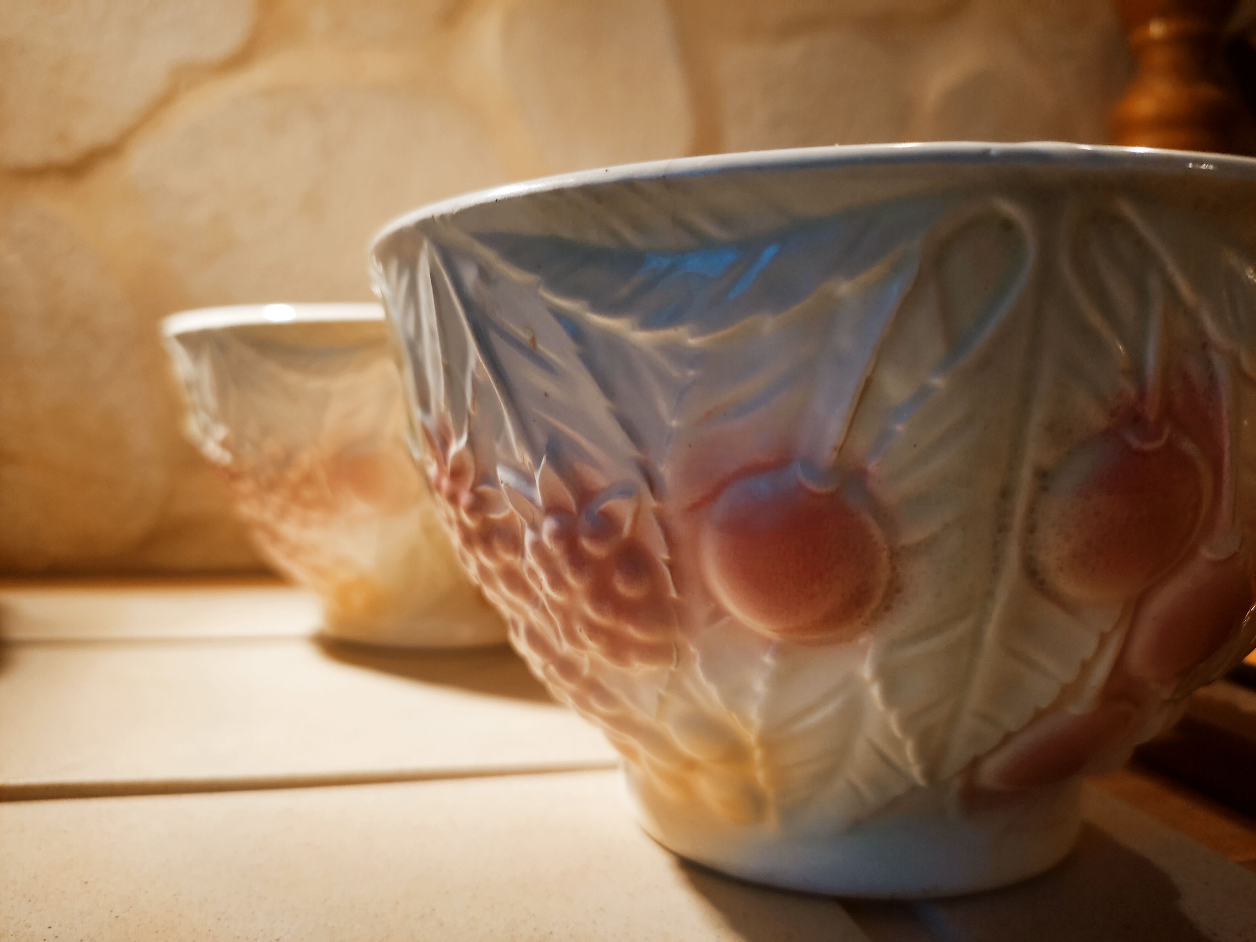Duo of slurry bowls by Salins