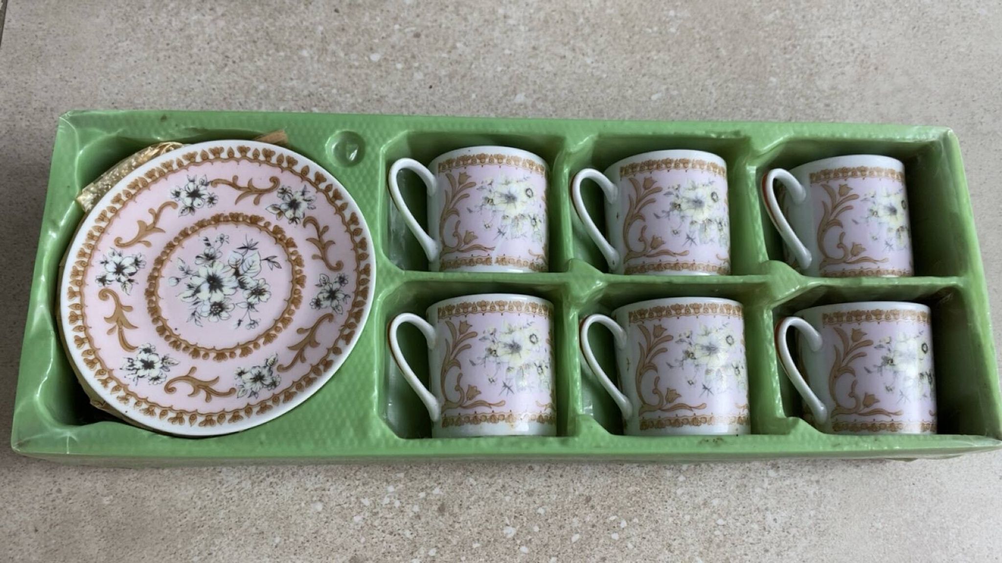 Cups