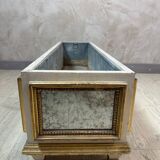 Mirrored planter