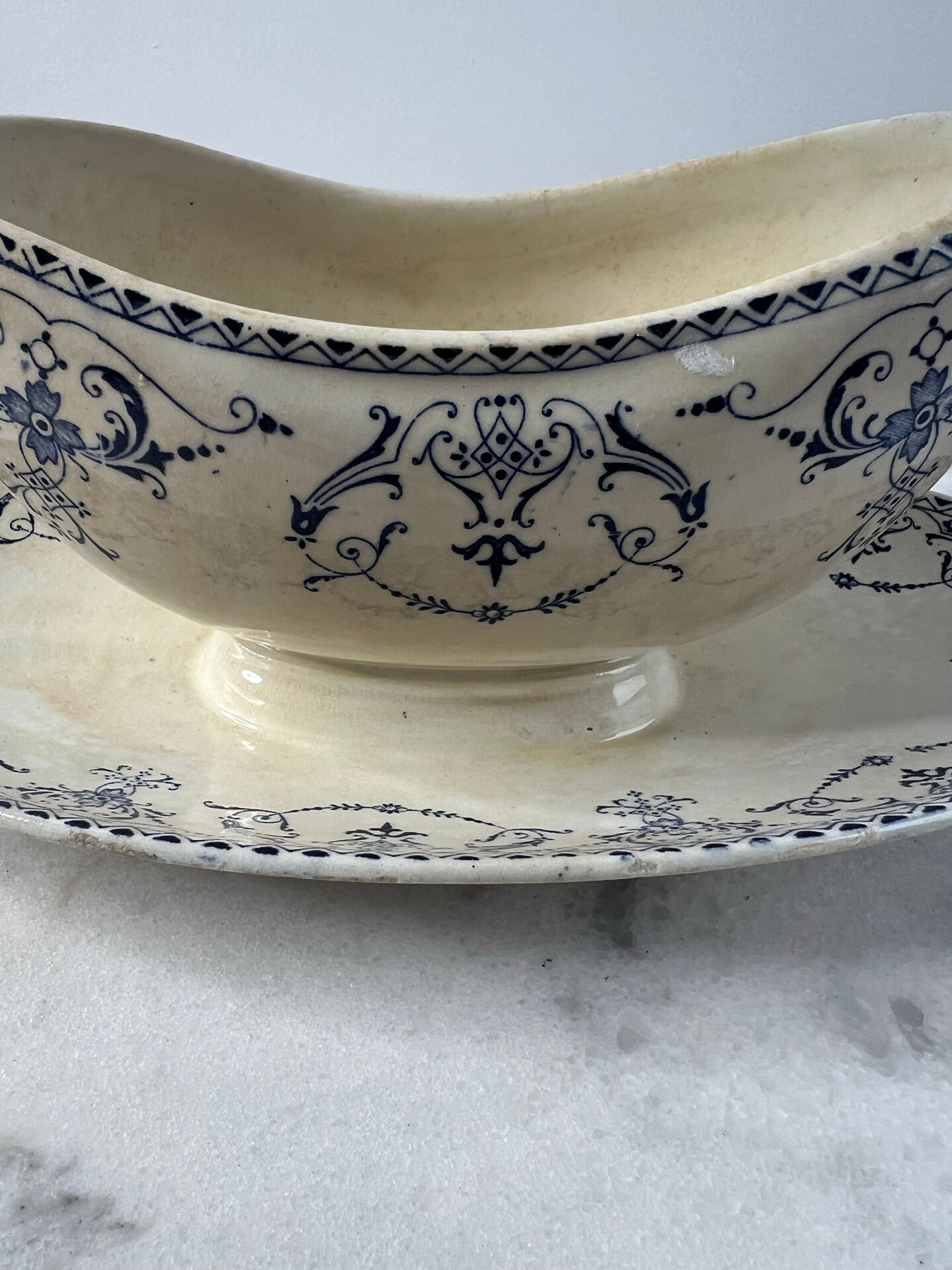 Lunéville sauce boat KG Moustier ironstone