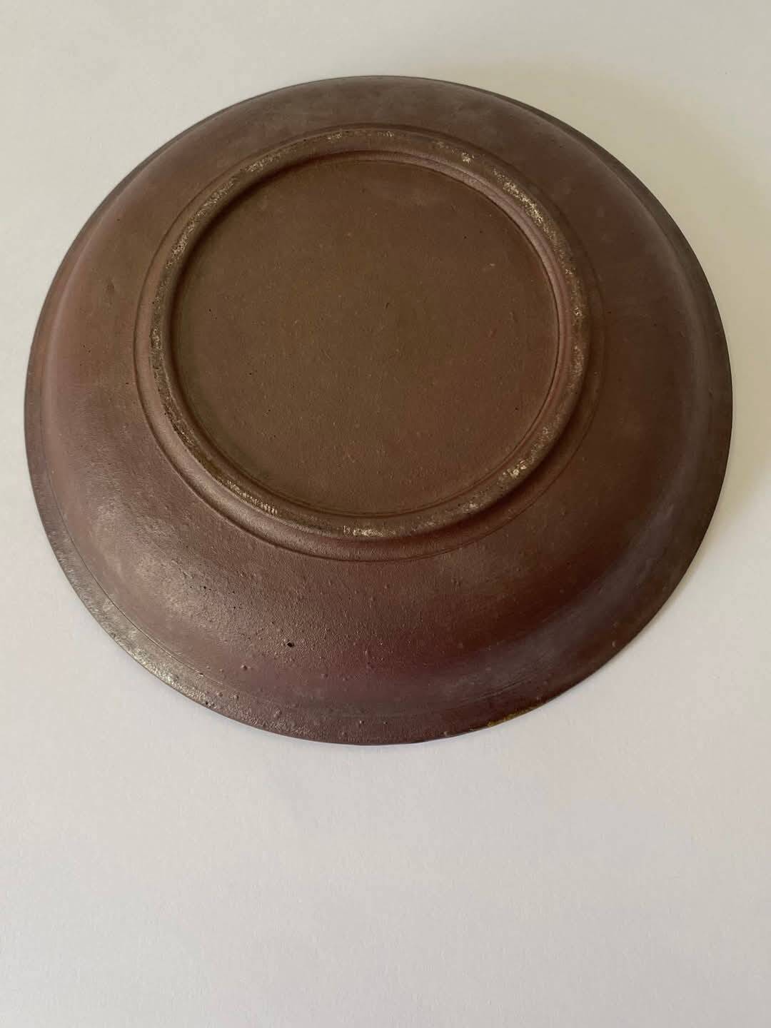 Coupe en céramique émaillée irisée