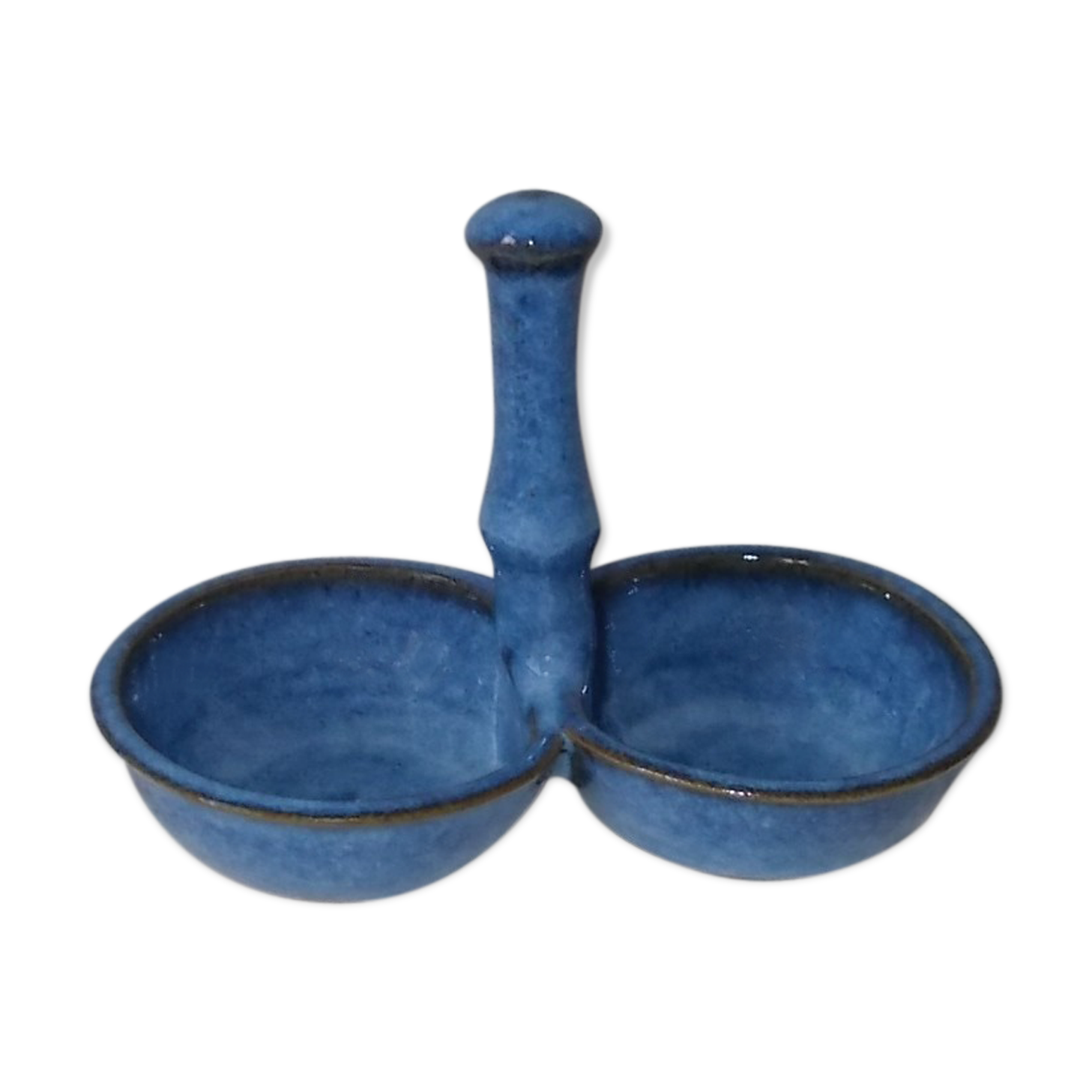 Servant dish in blue sandstone