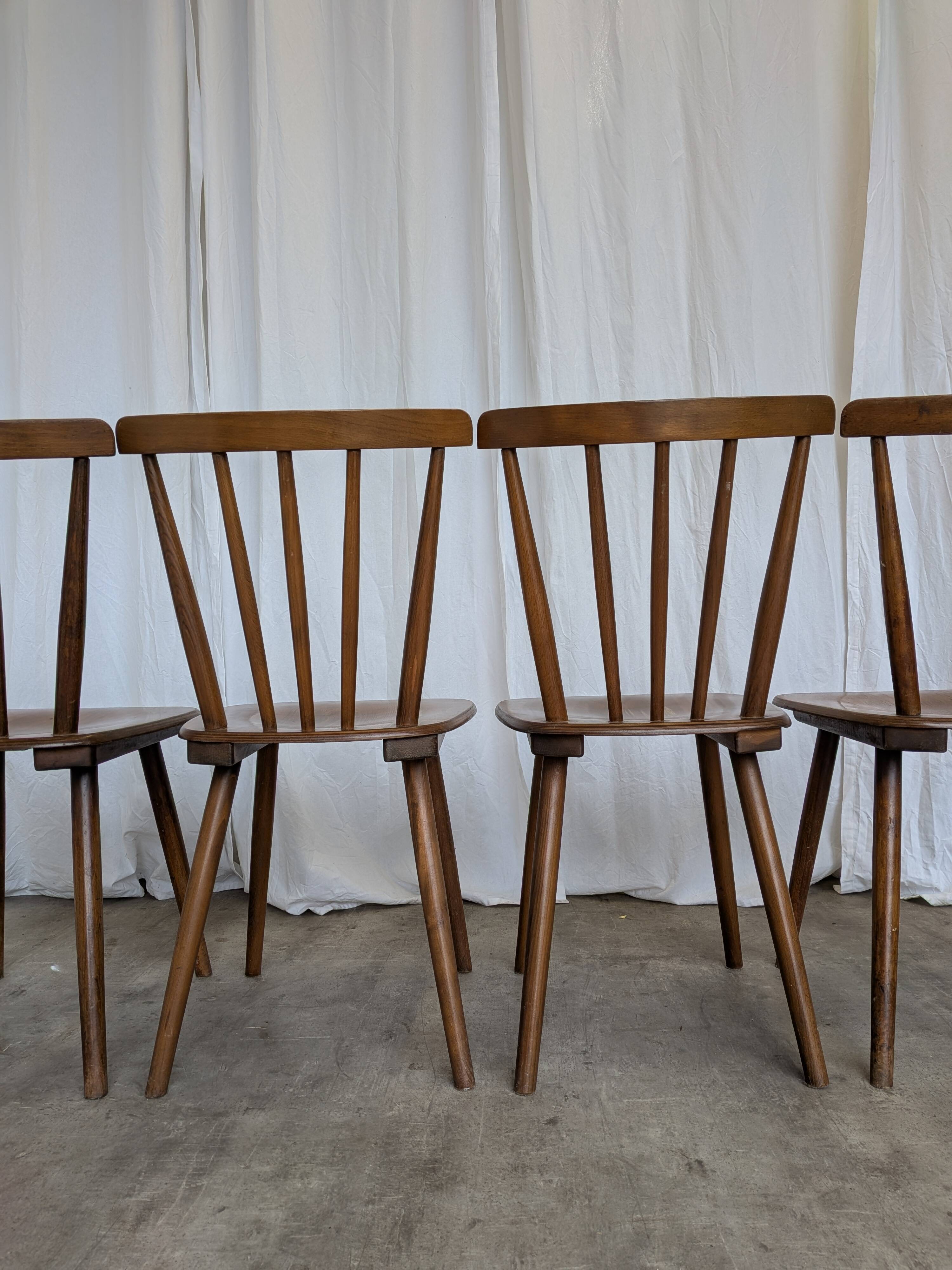 Ensemble de 4 chaises de salle à manger Windsor vintage : en bois des années 50 / STOL Kamnik