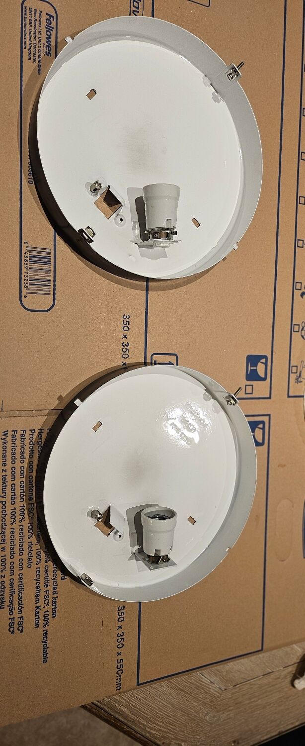 Lot de 2 plafonniers holophane