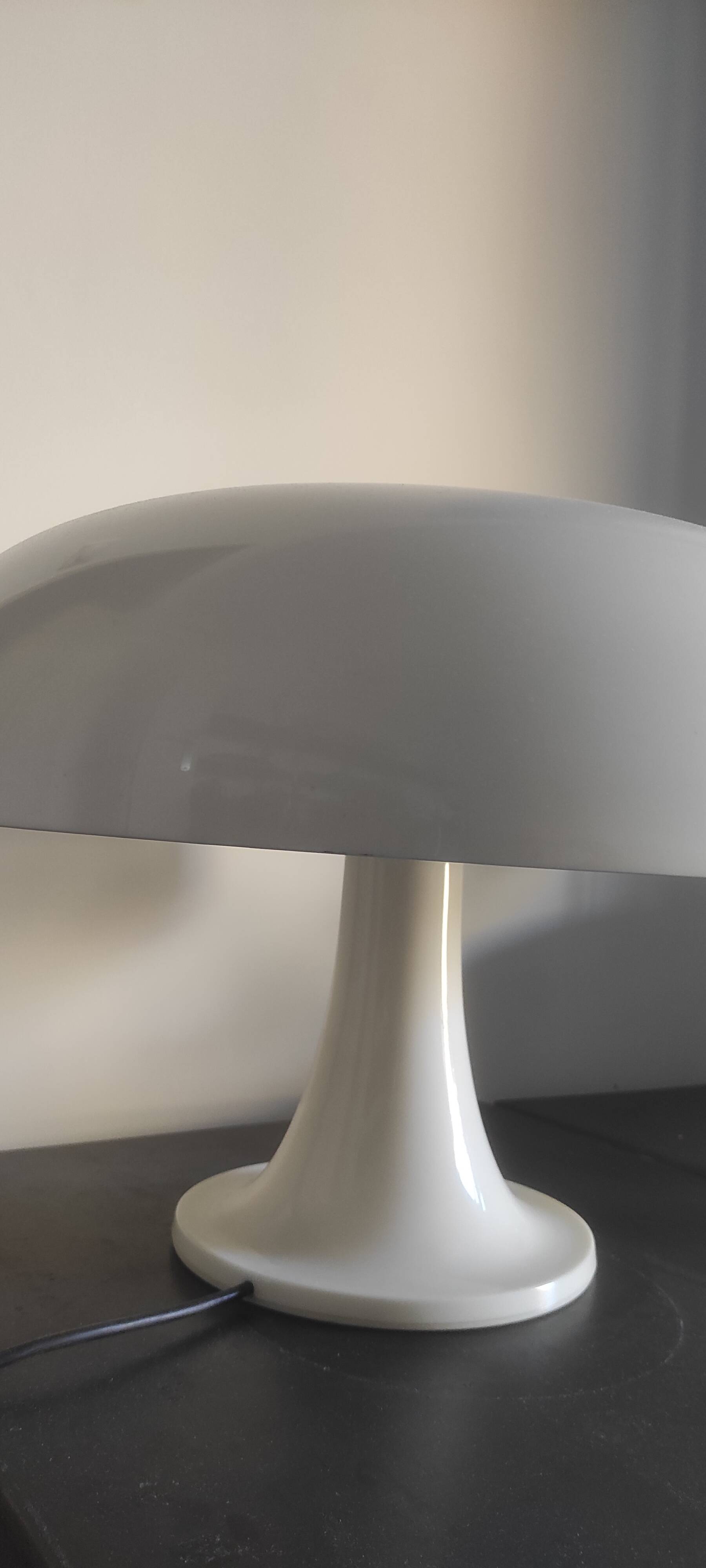 Nesso Artemide lamp