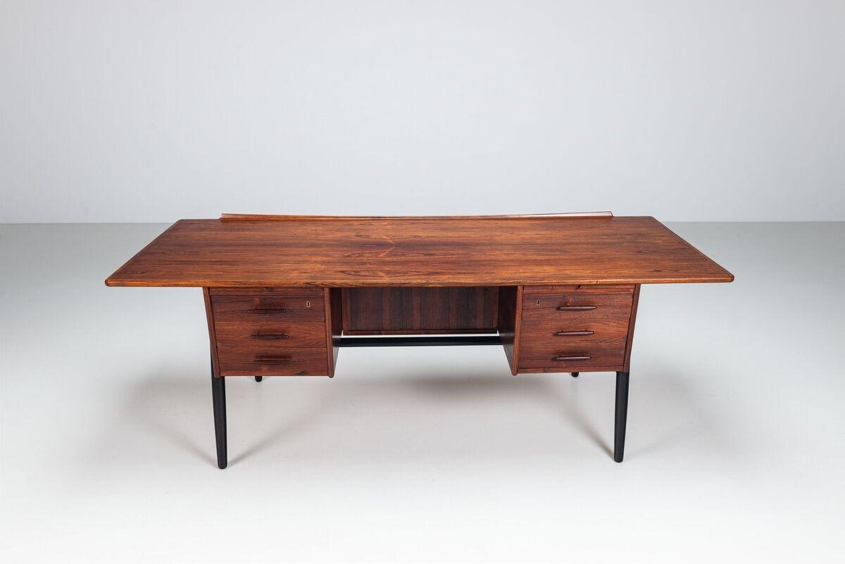 Scandinavian executive desk in rosewood with bar Denmark 1960