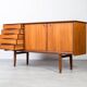 Buffet en teck du milieu du siècle par Brødrene Sørheim, Norvège, années 1960
