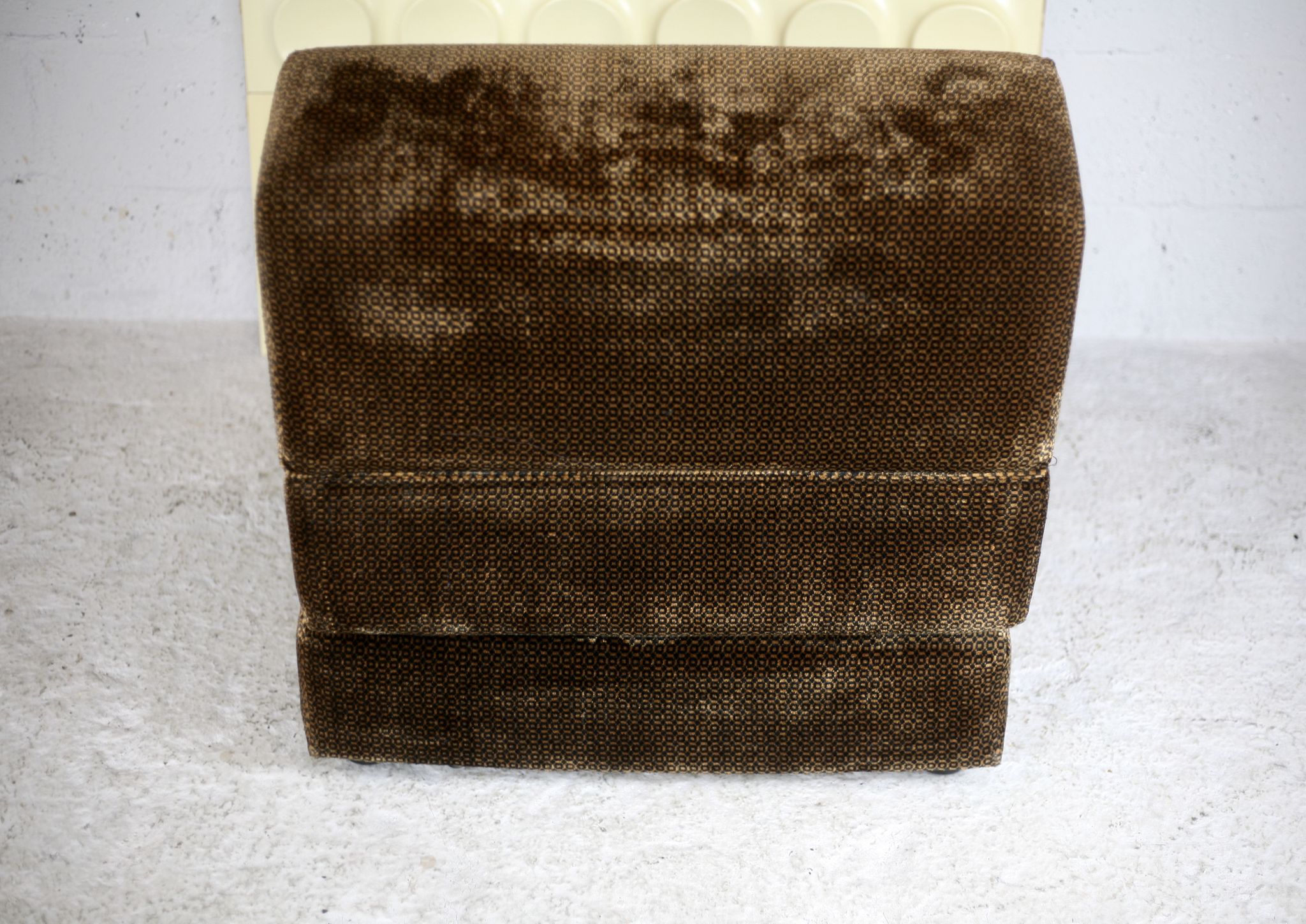 Foam and velvet heater "amber", convertible, France, circa 1970.