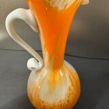Marbled orange and white glass vase with applied handle – Art Deco