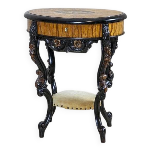 Table de couture incrustée en divers bois, années 1890