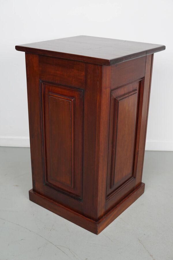 Cabinet de collection ancien en acajou anglais, XIXe siècle