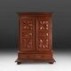 Armoire en chêne Louis XIII du début du XVIIe siècle avec sculpture géométrique