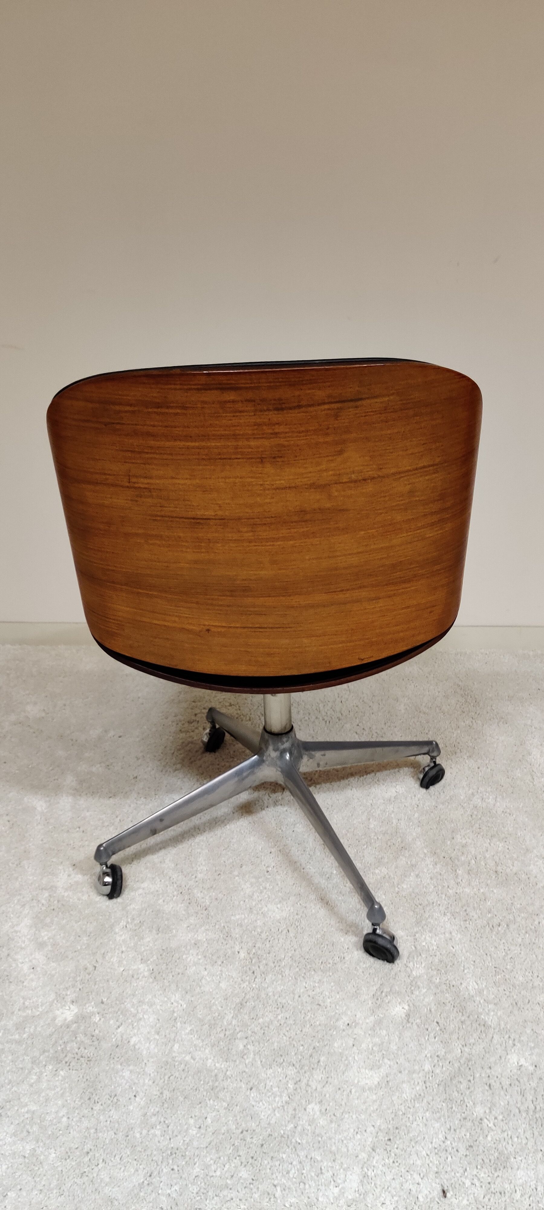 Black leather desk chair by Ico Parisi for MIM Roma