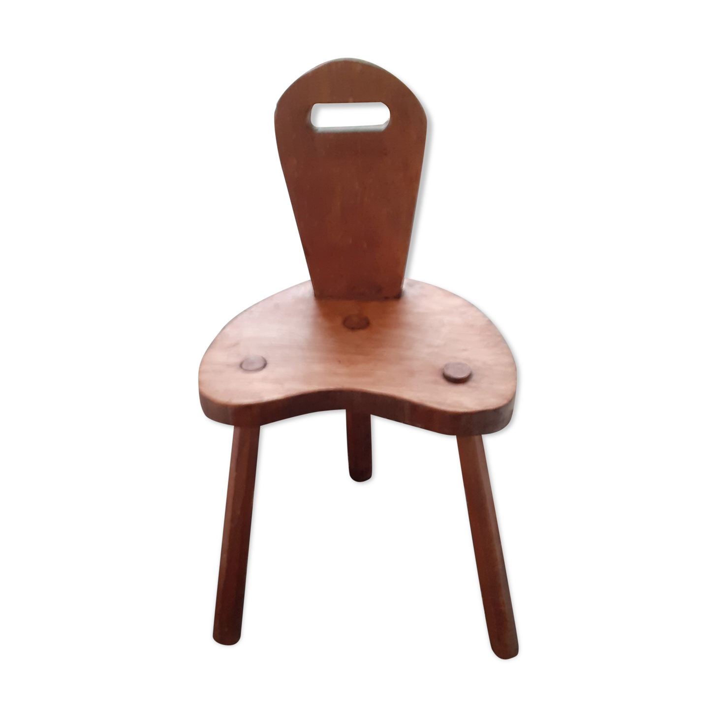 Trèpied chair in solid wood.