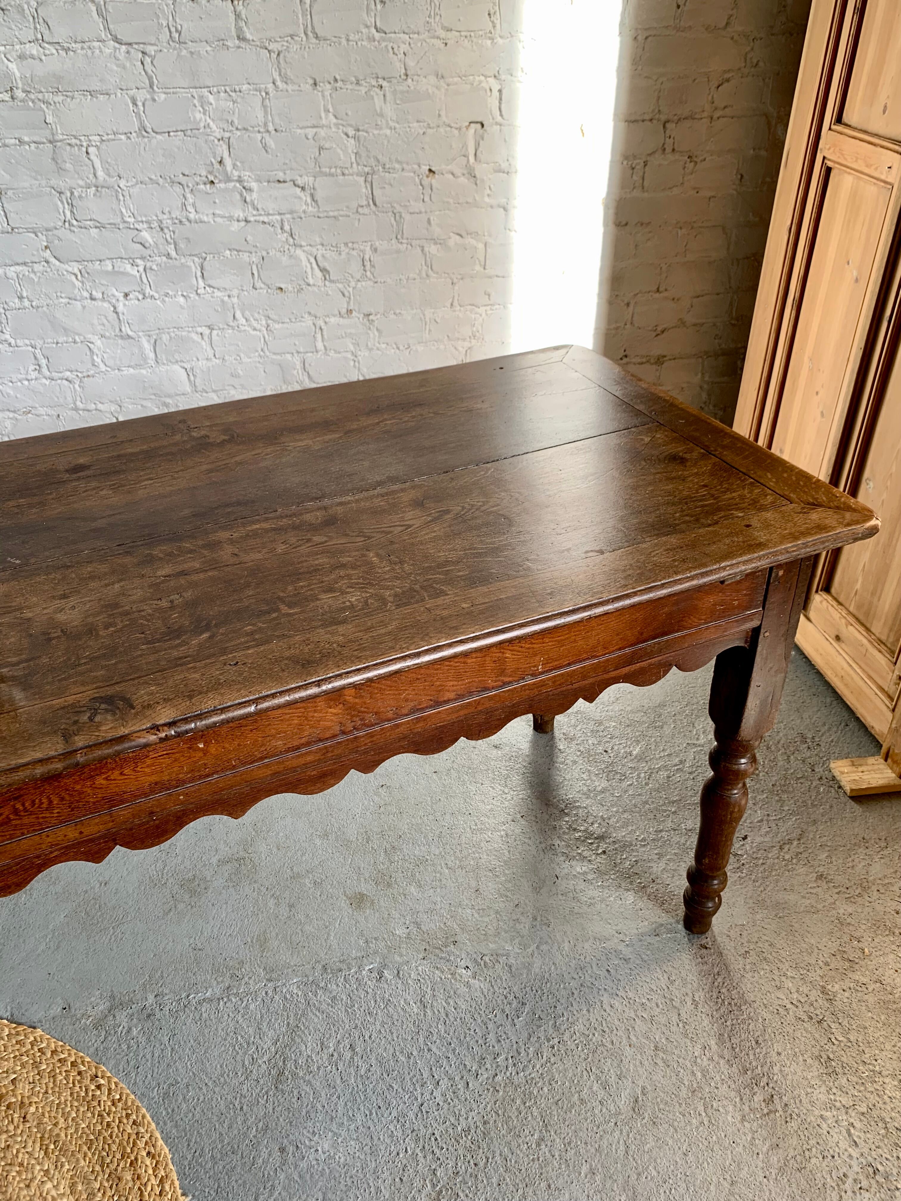 Farm table