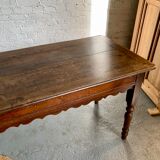 Farm table
