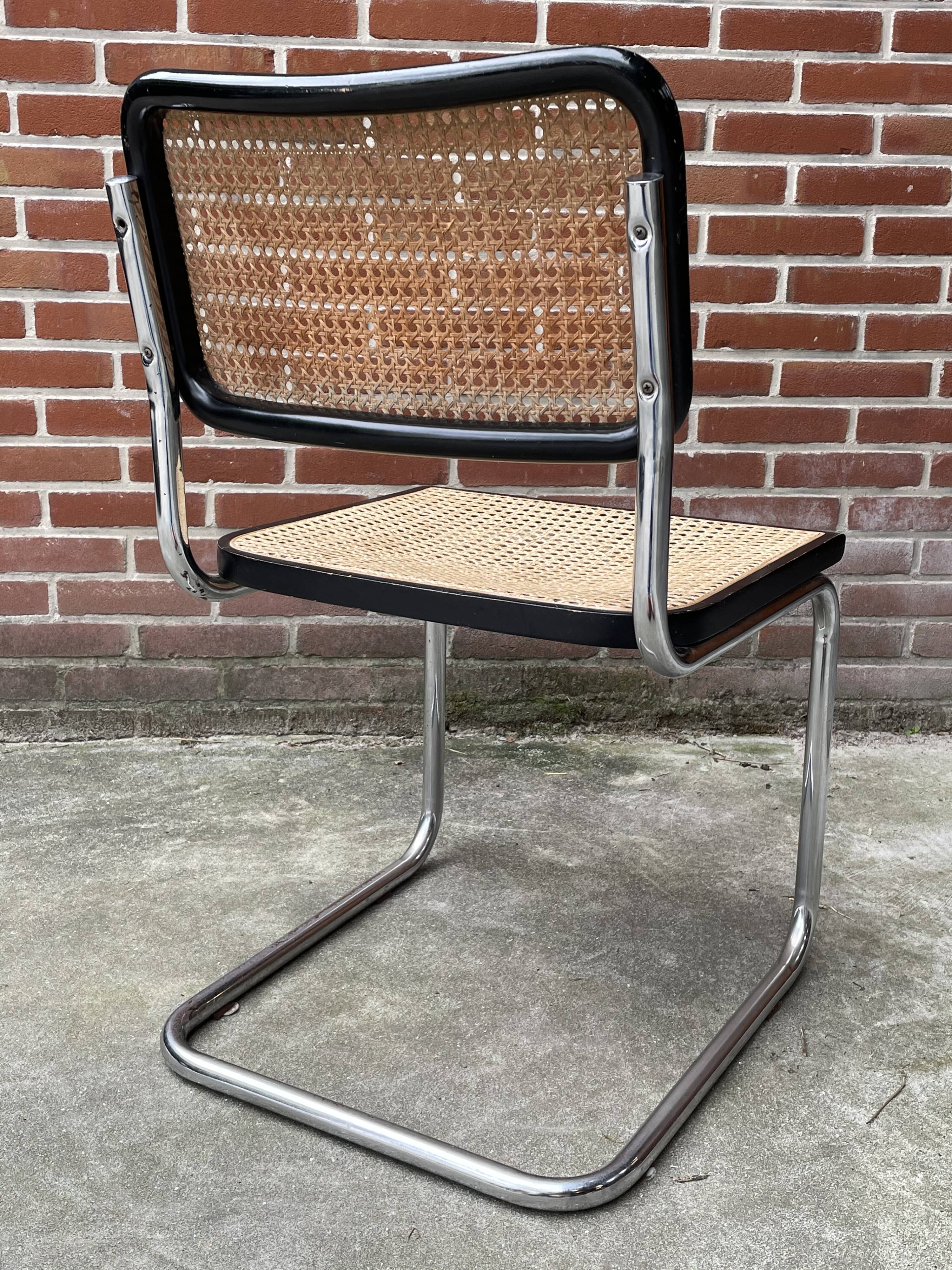 Cesca design chair b32 model