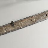 Patère USA hangs ceramic towel Amish 1930