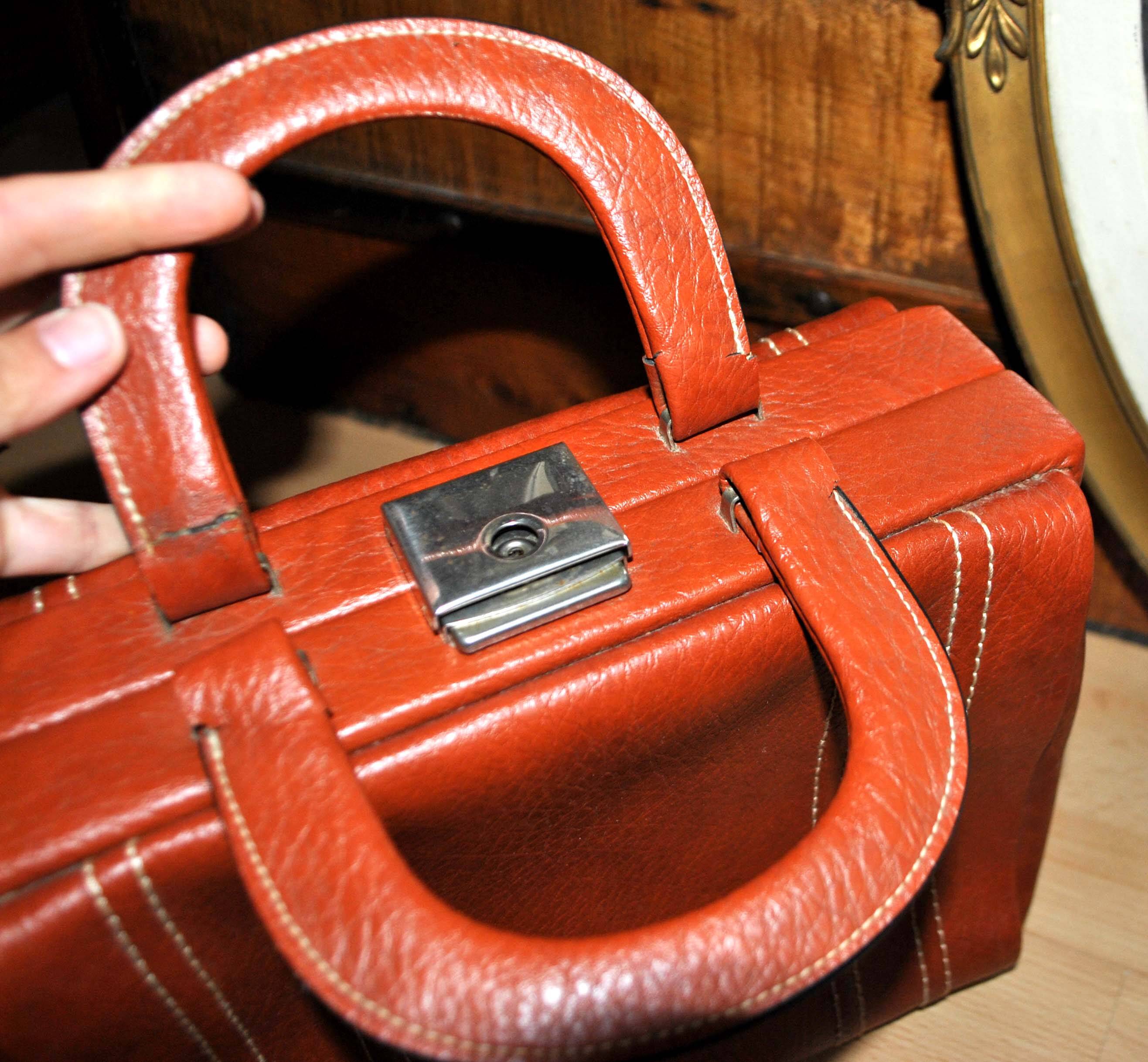 Vintage Valisette handbag 1940-1950 Orange-brown faux Skai Malette Vanity