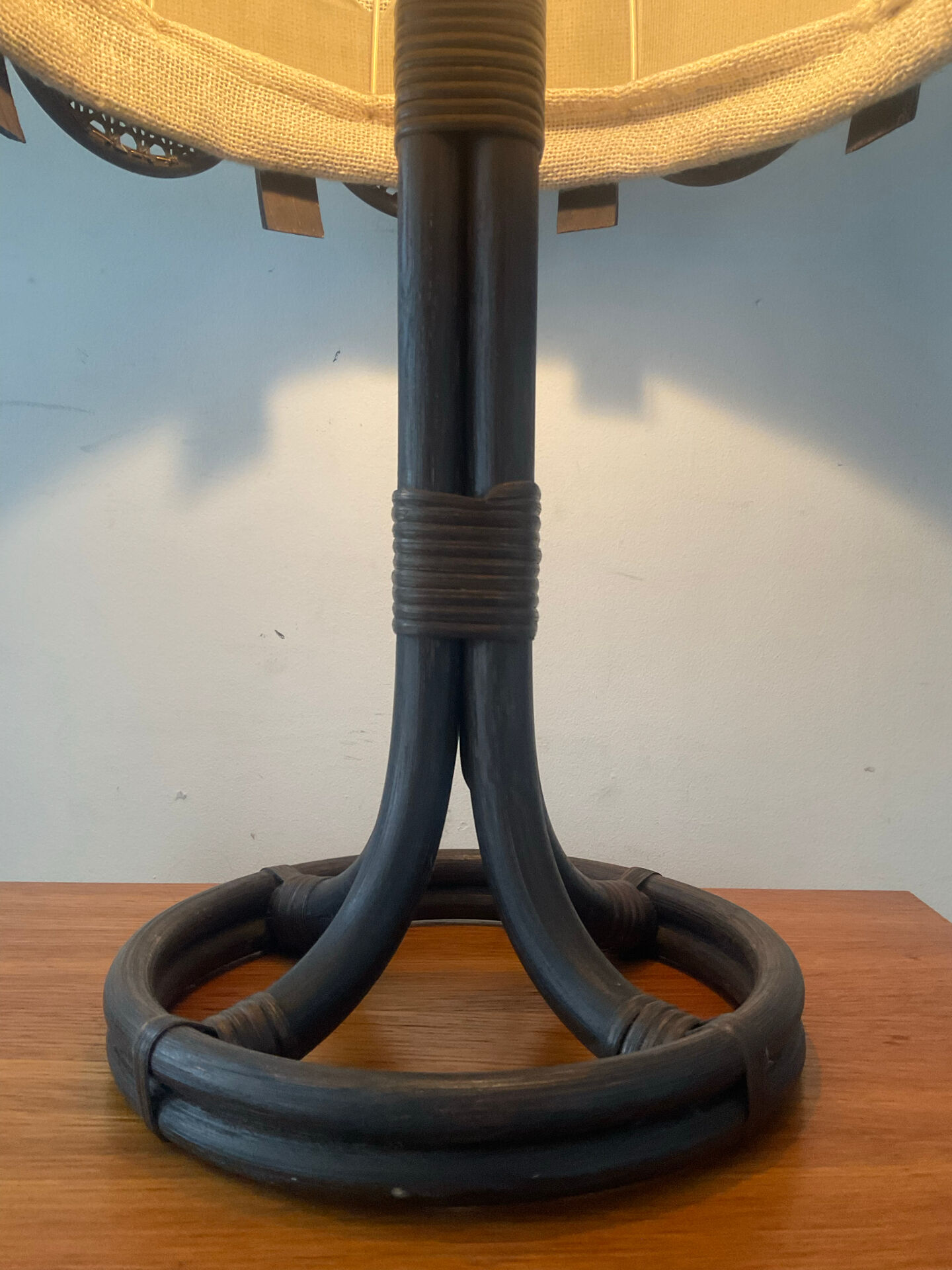 Vintage lamp in rattan, caning and jute fabric from the 1970s.