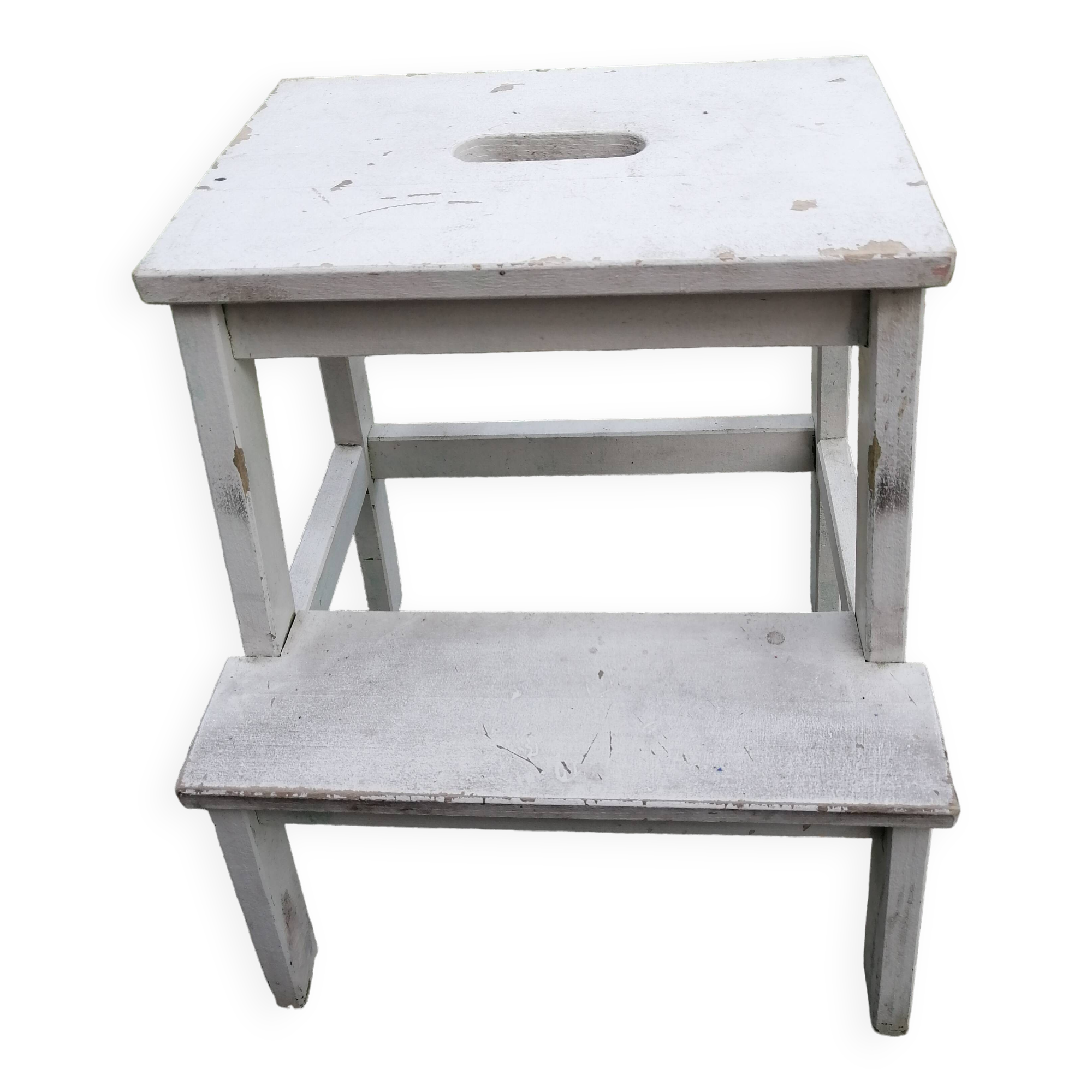 Wooden step for workshop