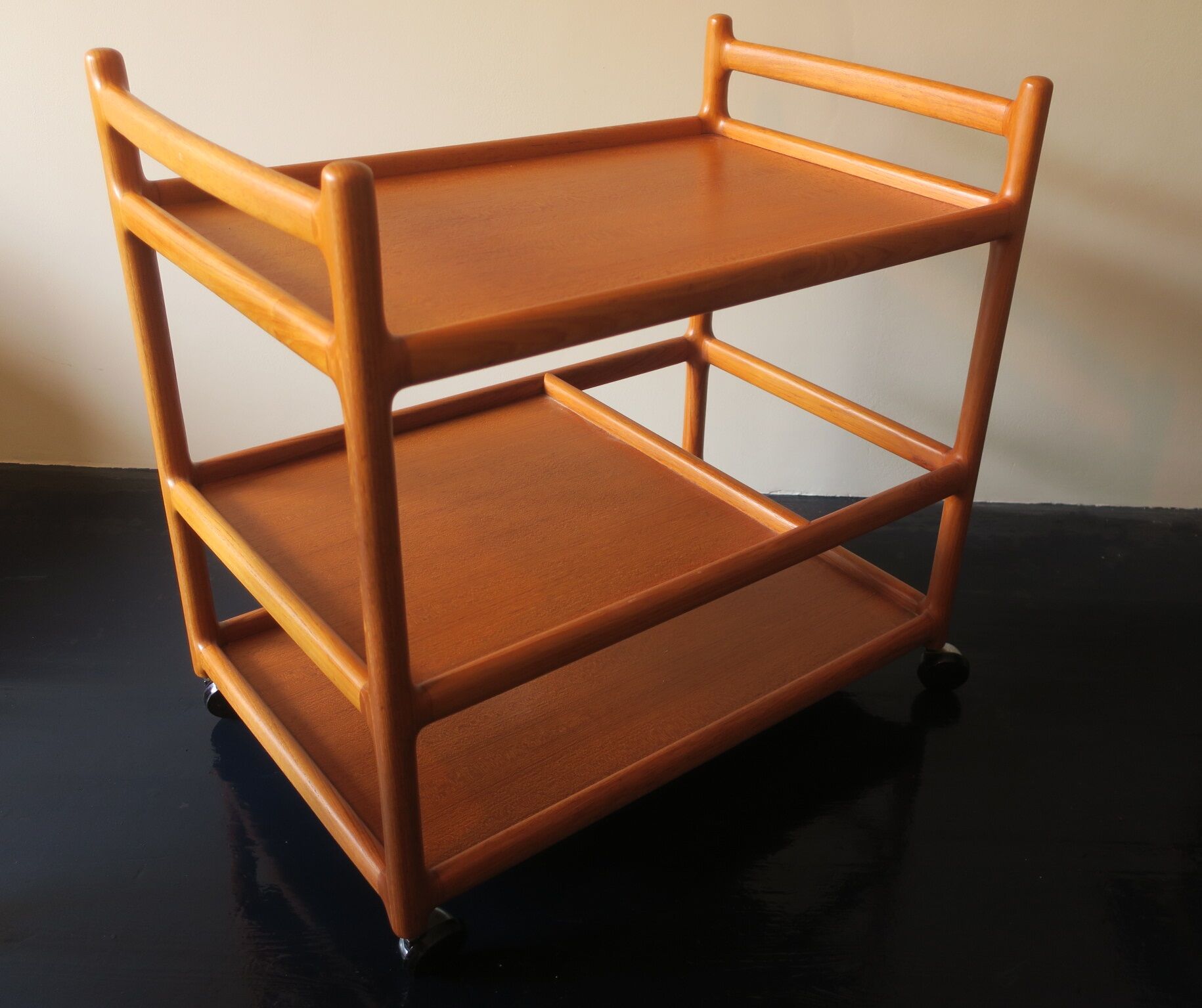 Serving trolley by Johannes Andersen for CFC Silkeborg