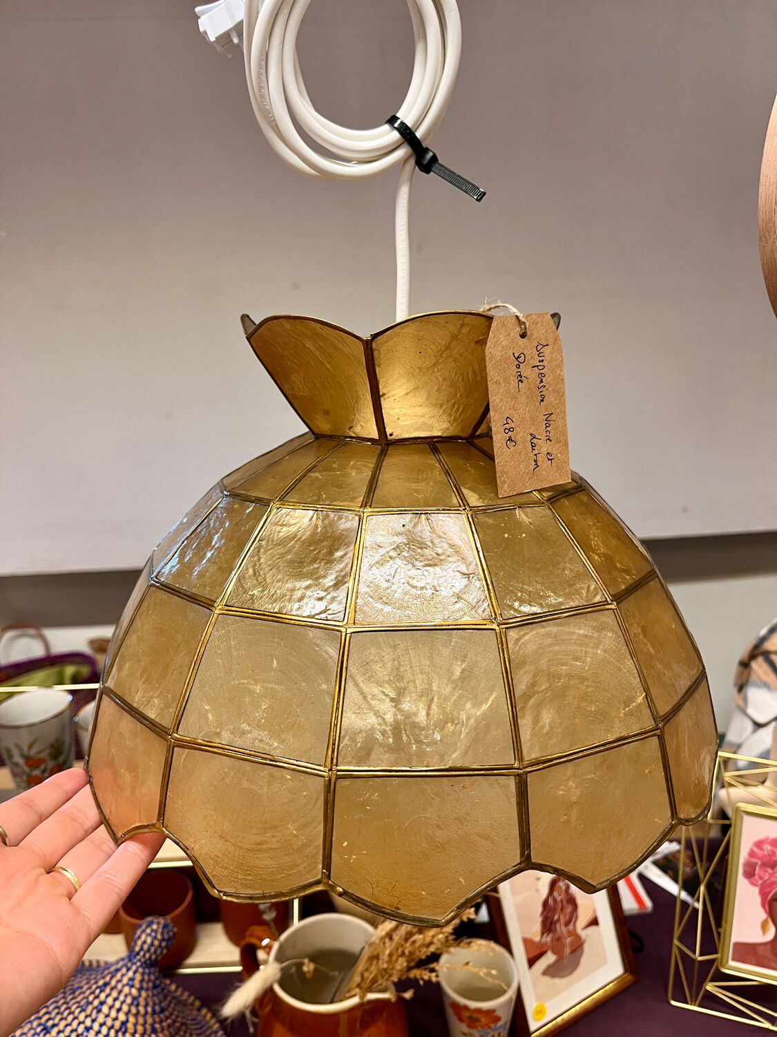 Gold mother-of-pearl pendant