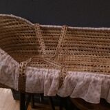 Retro Wicker bassinet