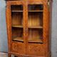 Bibliothéque galbée style Louis XV en bois de rose et marquéterie 1950