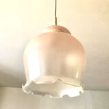Suspension verre dépoli à volants rose nacré 1960