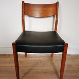 Suite of 4 Scandinavian style chairs