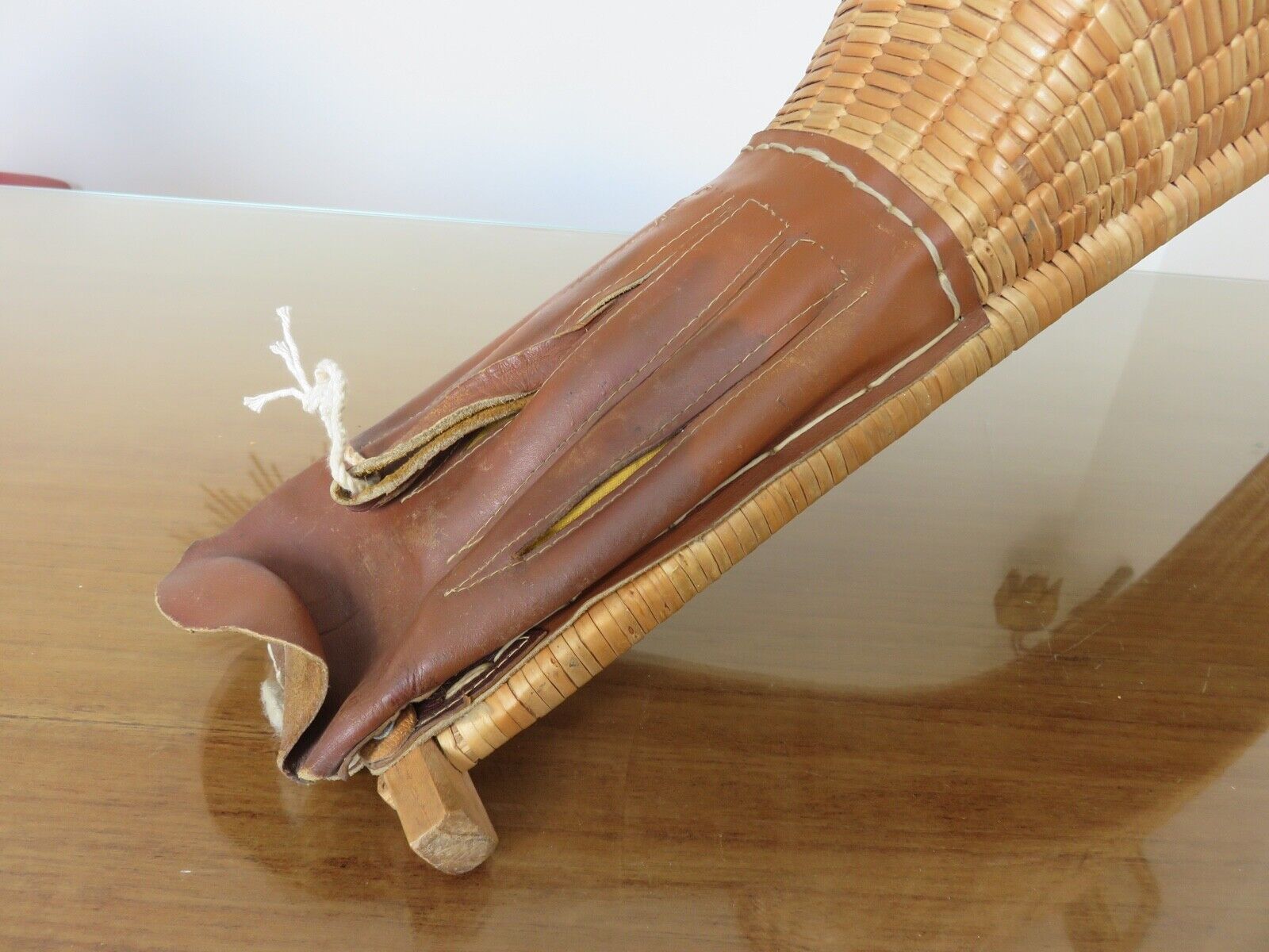 Old chistera big glove Basque country