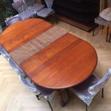Expandable roundtable
