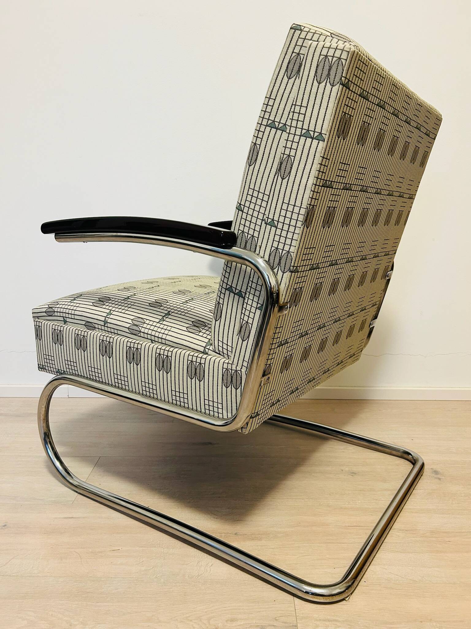 Pair of Mücke-Melder Fn24 bauhaus tubular steel chairs