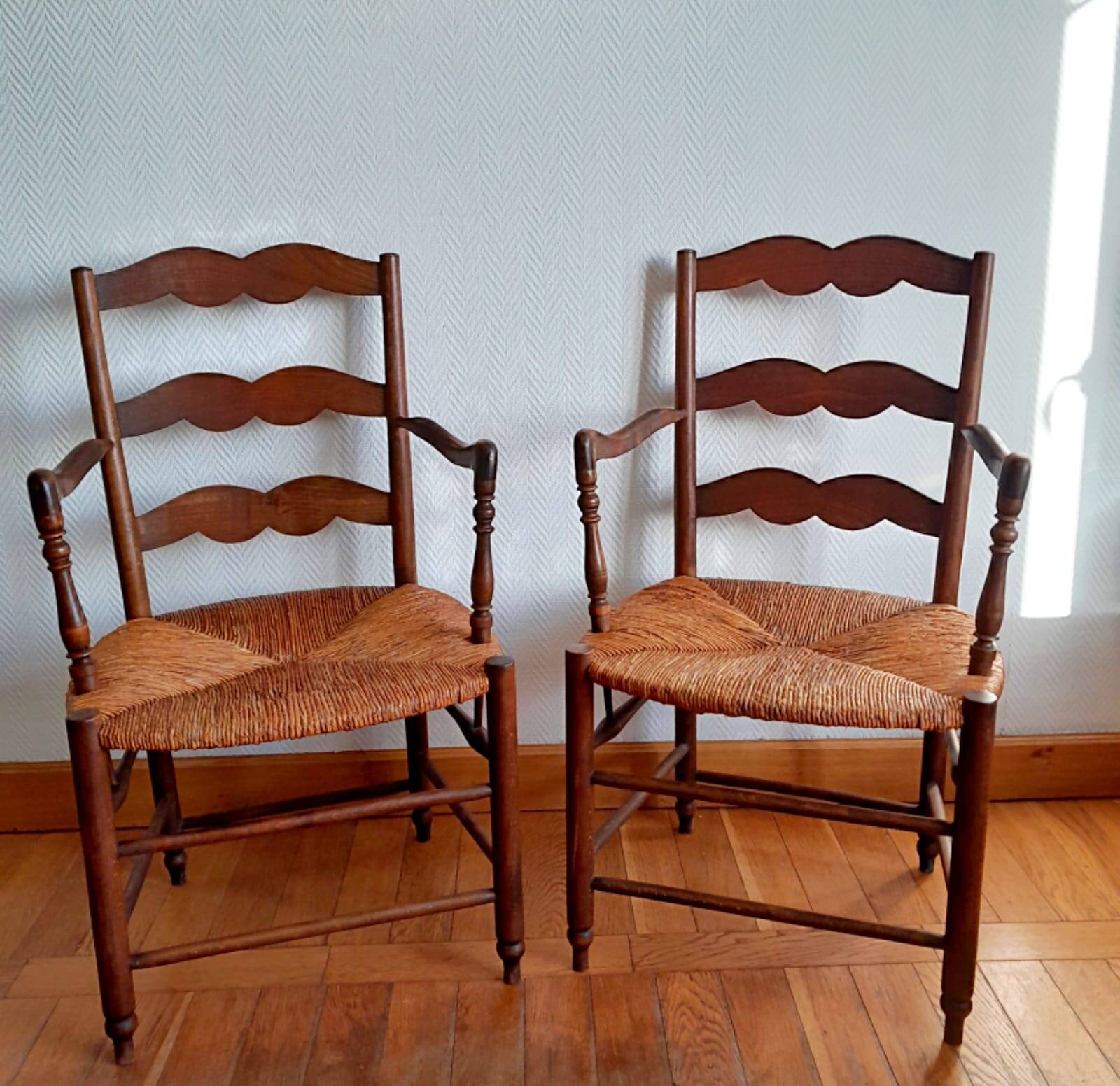 Paire de fauteuils de nourrice, style provençal 19ème siècle