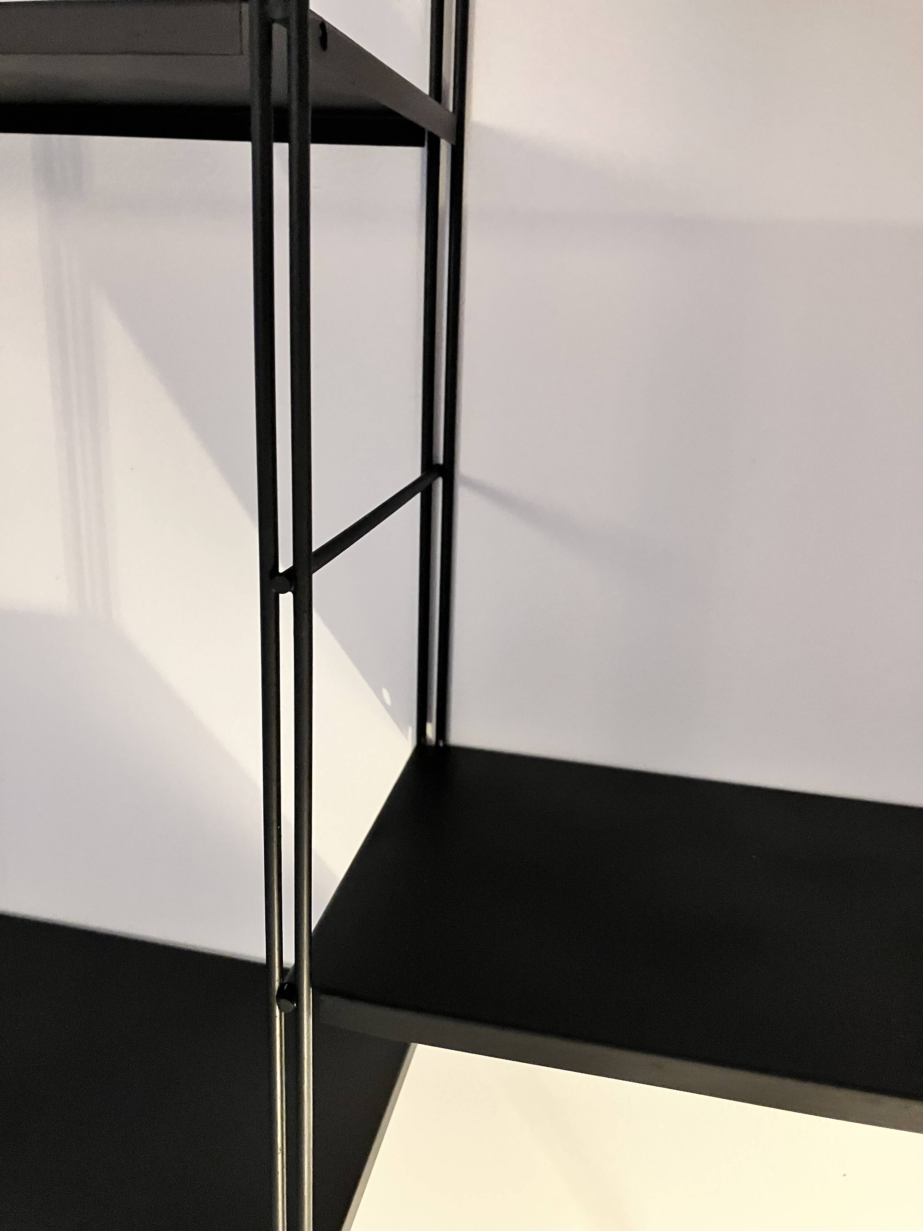 Modular shelves string black metal