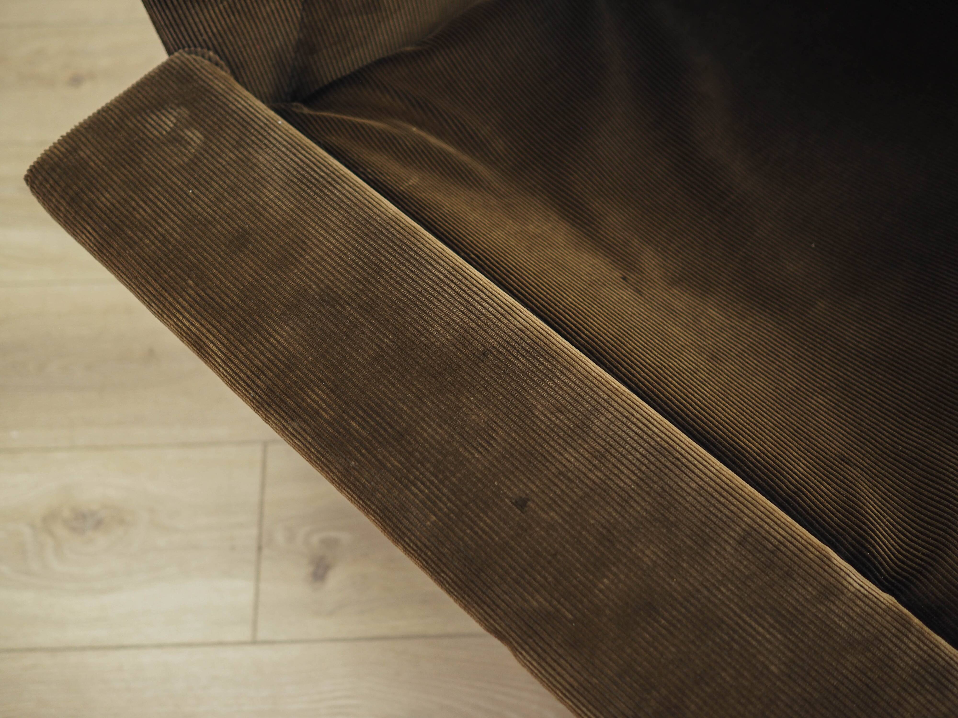 Corduroy armchair, Italian design, 1970s, production: Italy