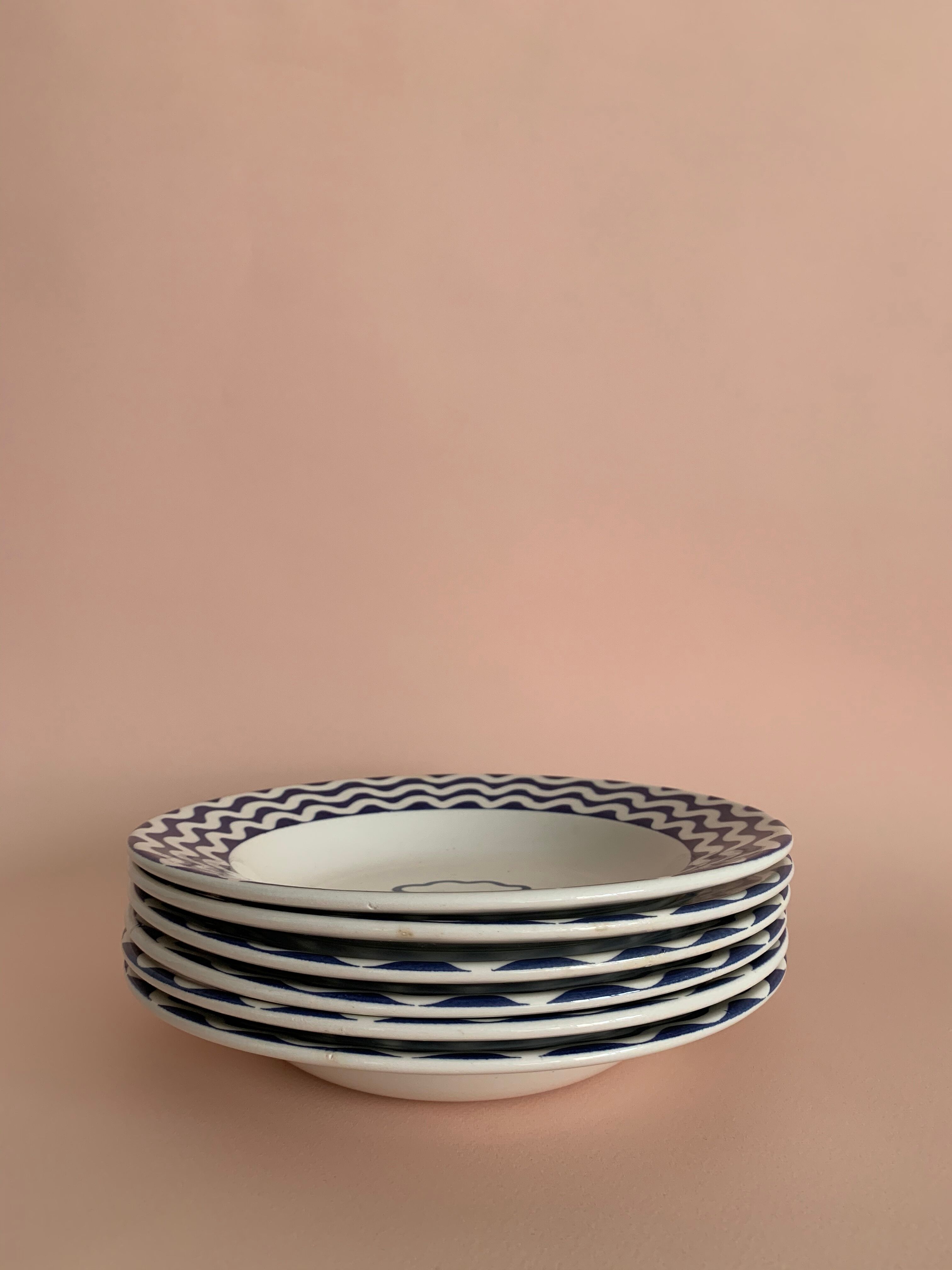 Vintage shell plates