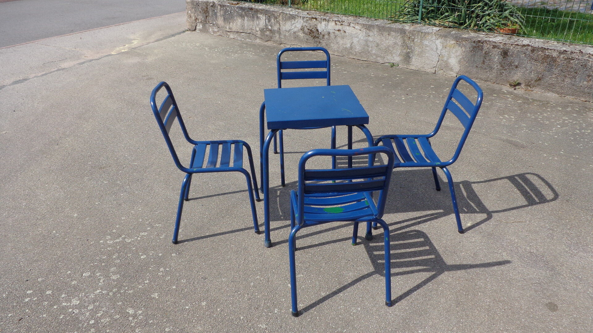 Ensemble 4 chaises & table