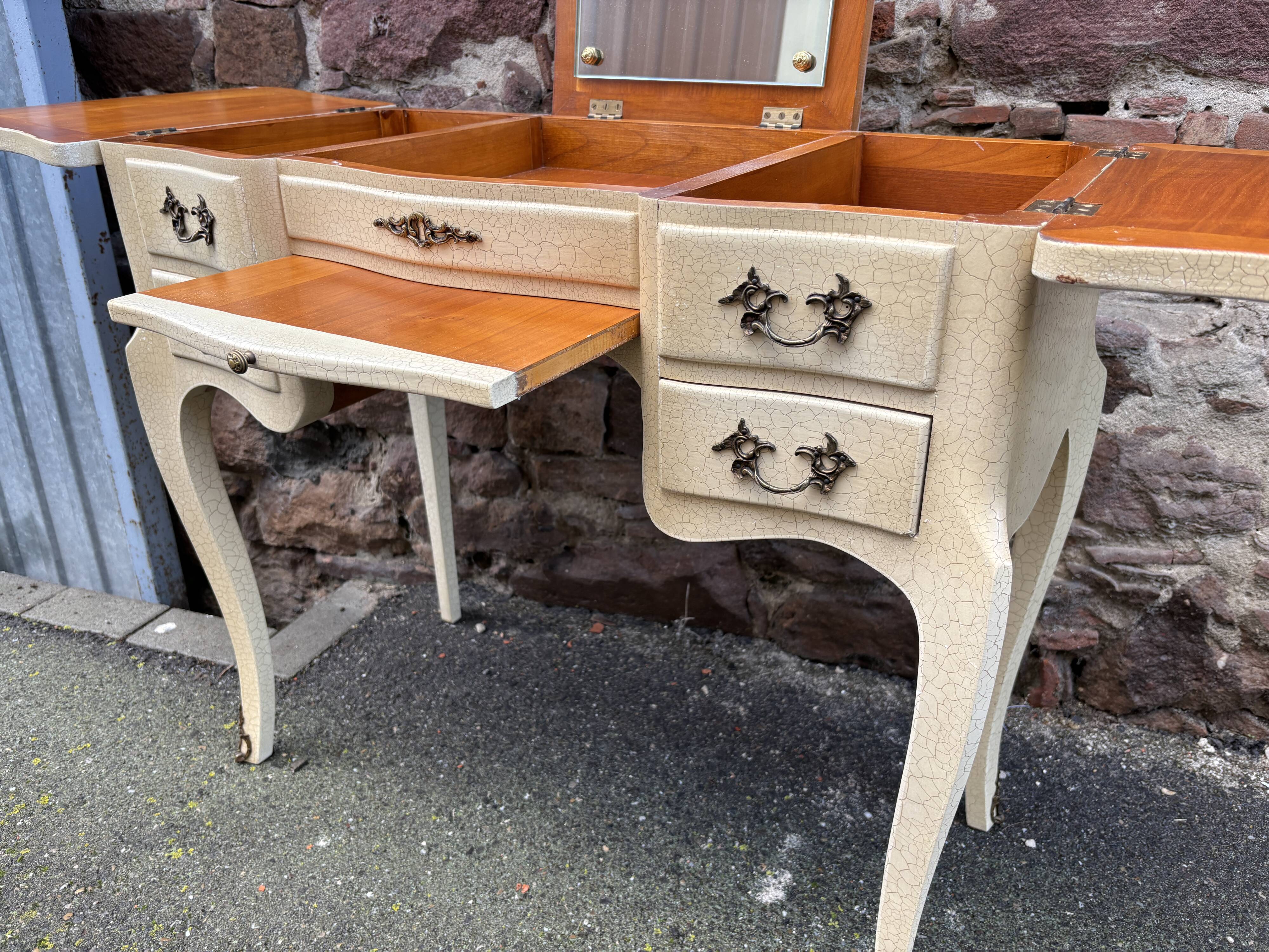 Vintage 1980s dressing table with Venetian mirror. Elegant makeup table.