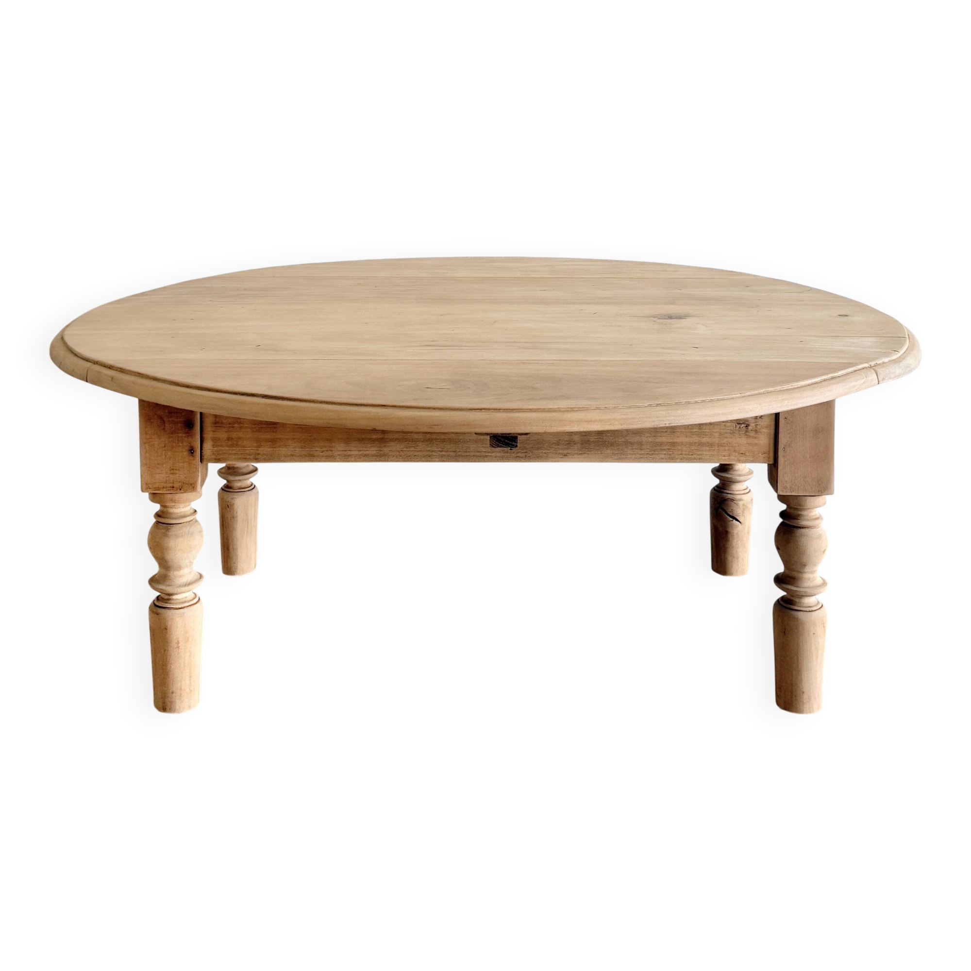 Folding coffee table