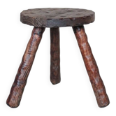 Tabouret vintage, tabouret bois martelé, tabouret tripode, brutaliste, porte-plante, déco intérieur , stool