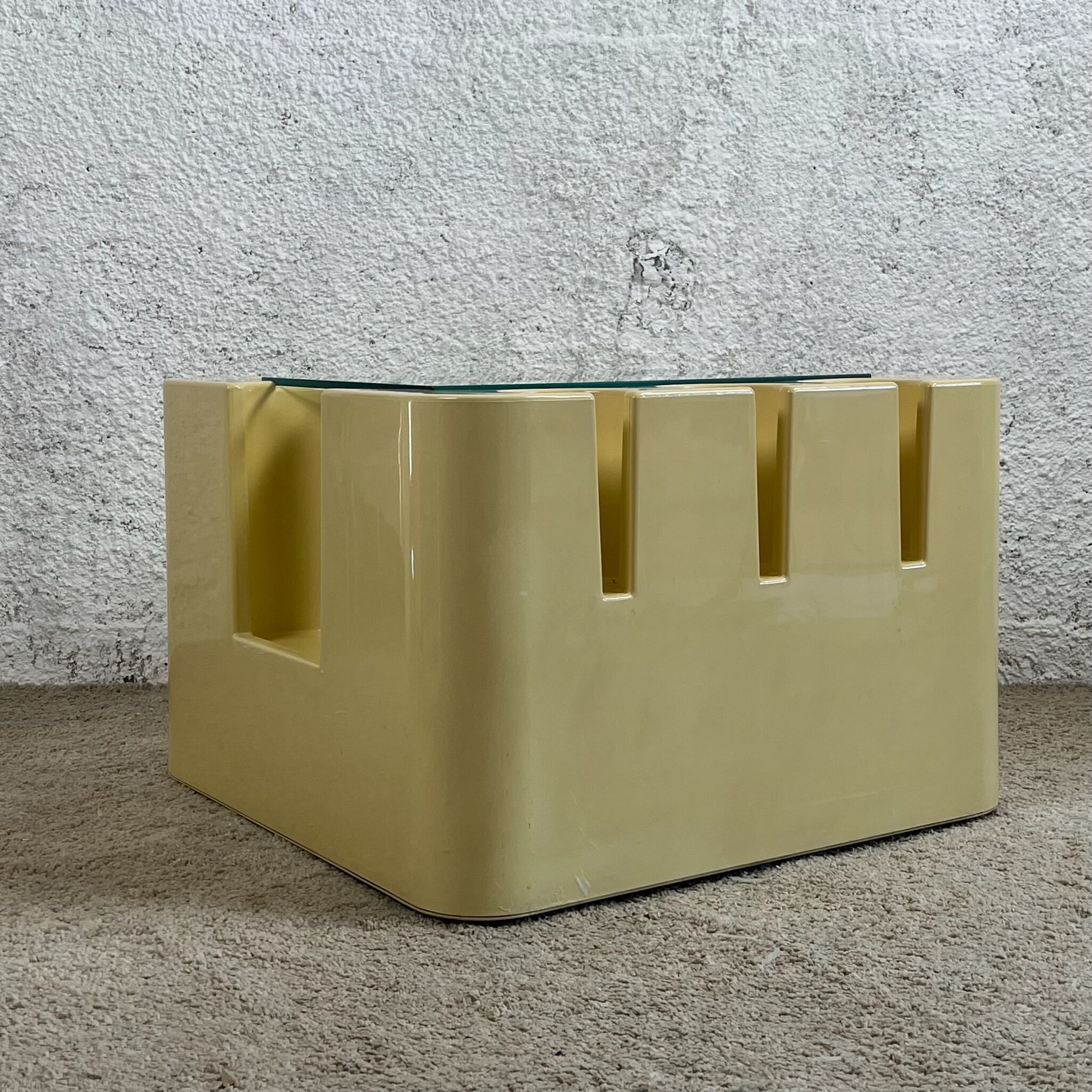 Table Bacco Artemide 60s, Sergio Mazza design - Vintage Plastic Age Mobile Bar Made in Italy