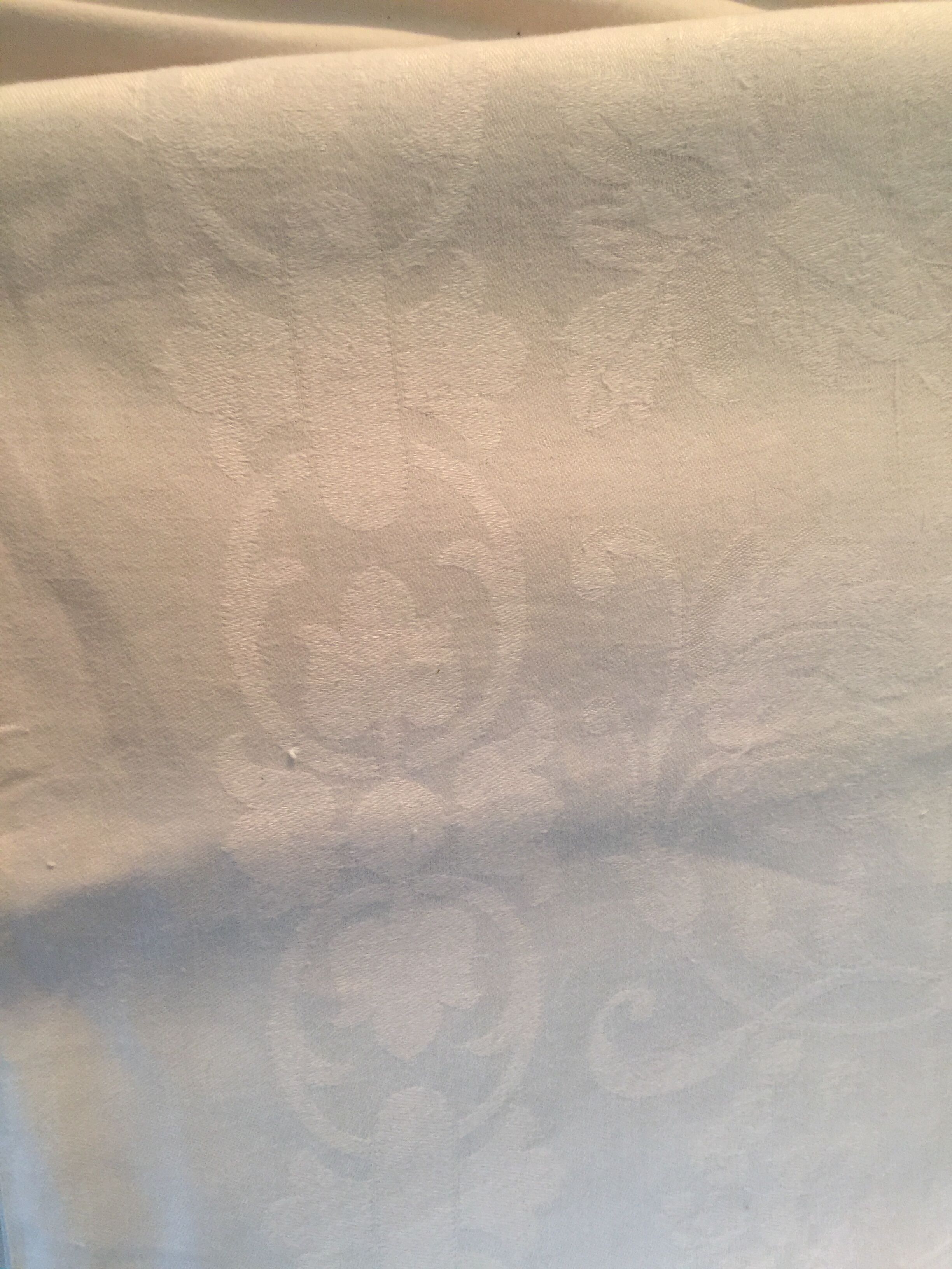 Cotton damask tablecloth