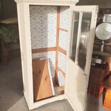 Armoire parisienne