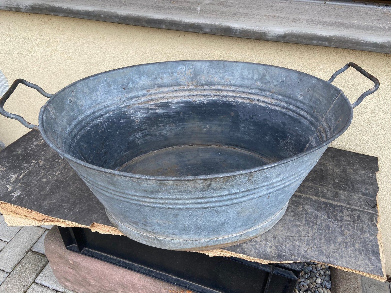 Vintage zinc basin